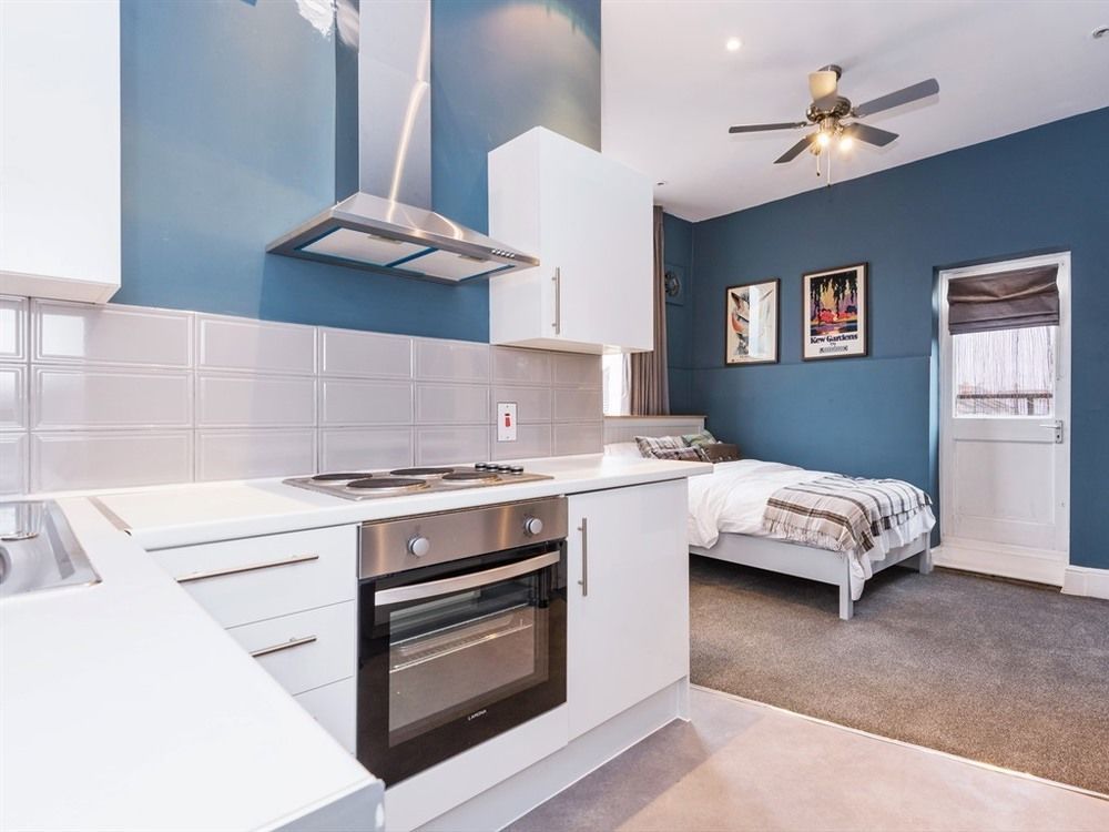 Summerfield Pub & Boutique Rooms Londra Esterno foto