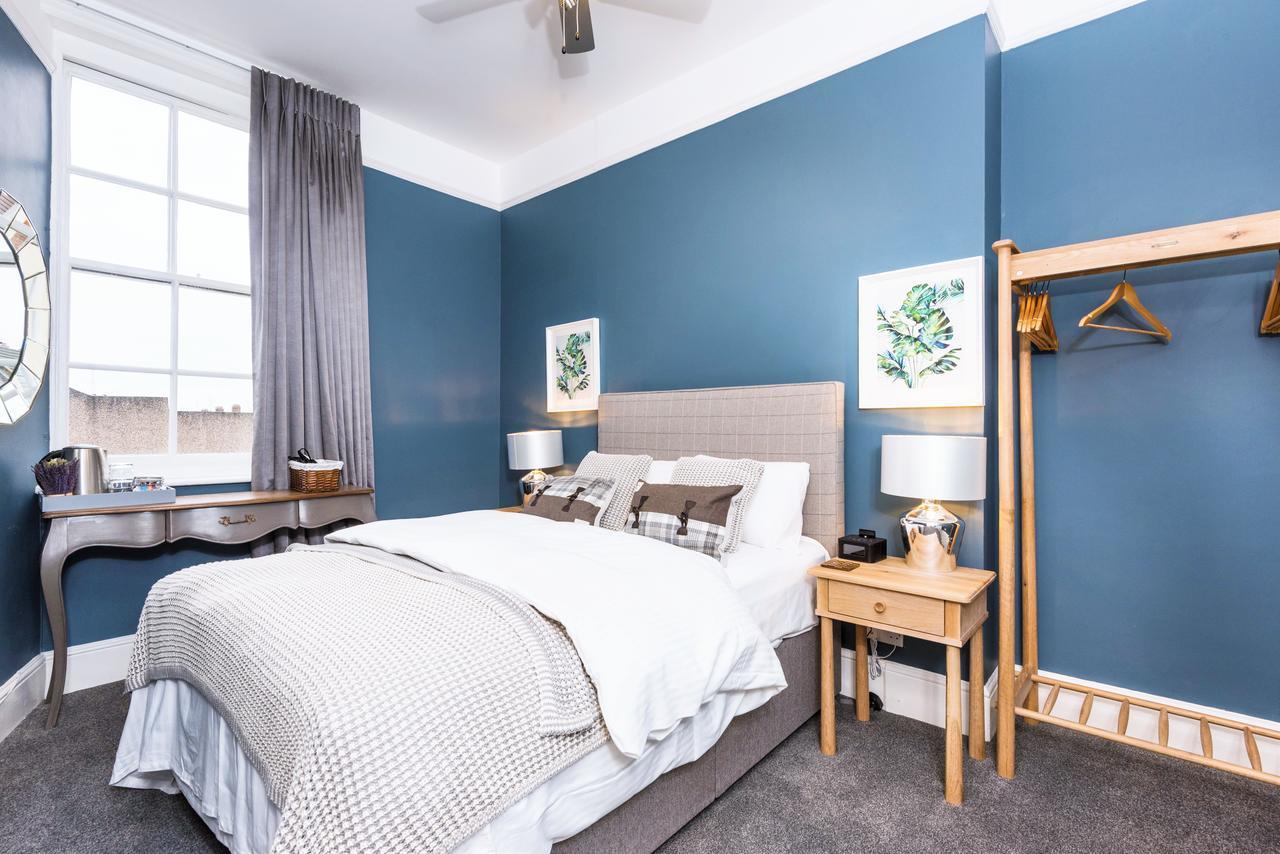 Summerfield Pub & Boutique Rooms Londra Esterno foto