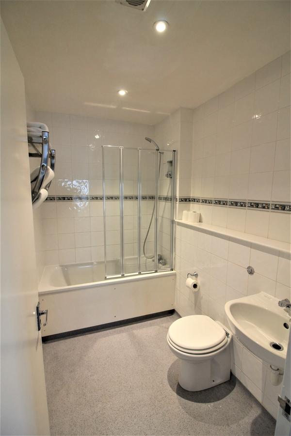 Summerfield Pub & Boutique Rooms Londra Esterno foto