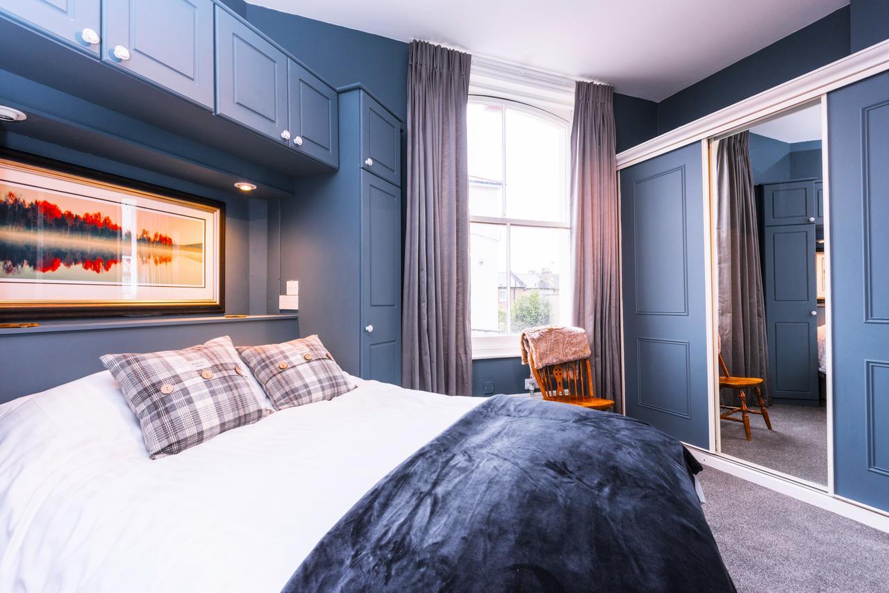 Summerfield Pub & Boutique Rooms Londra Esterno foto