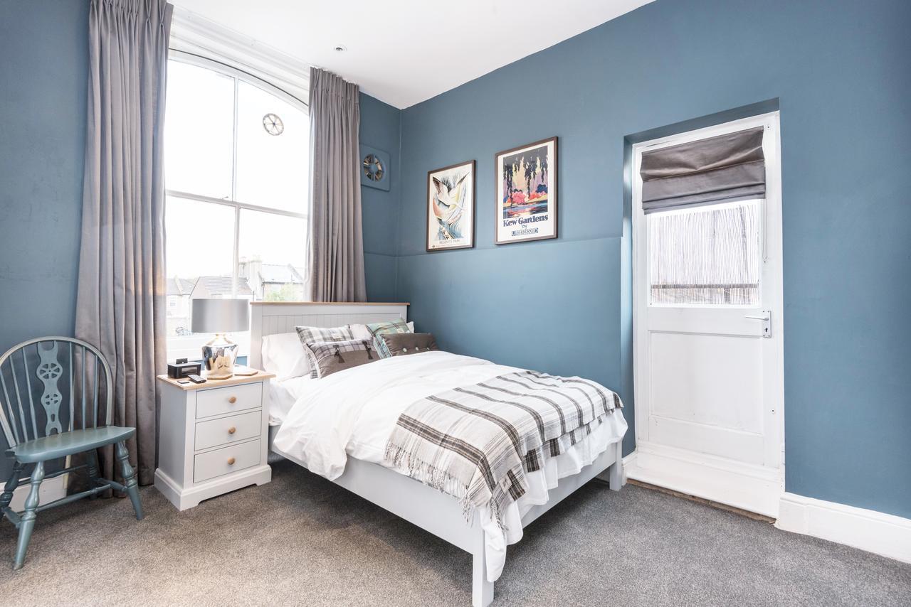 Summerfield Pub & Boutique Rooms Londra Esterno foto