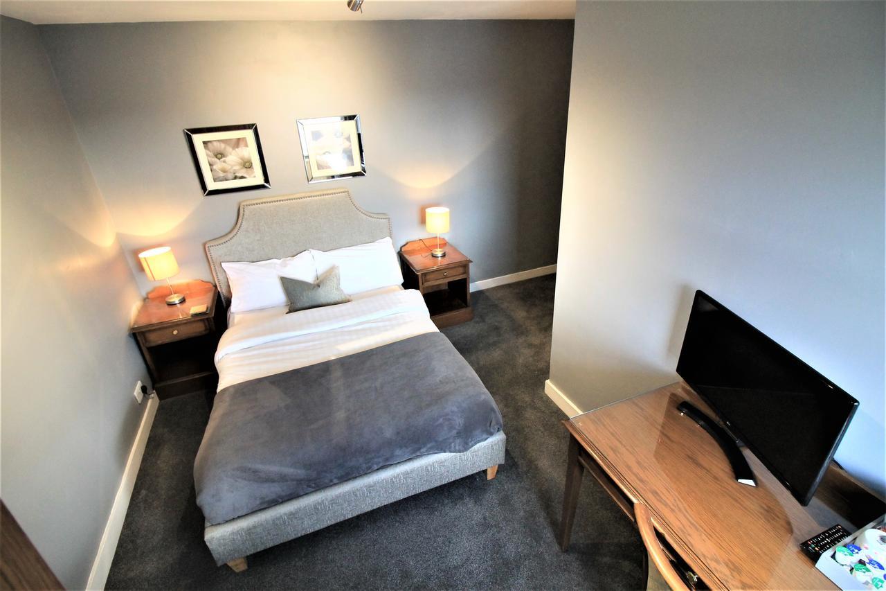 Summerfield Pub & Boutique Rooms Londra Esterno foto