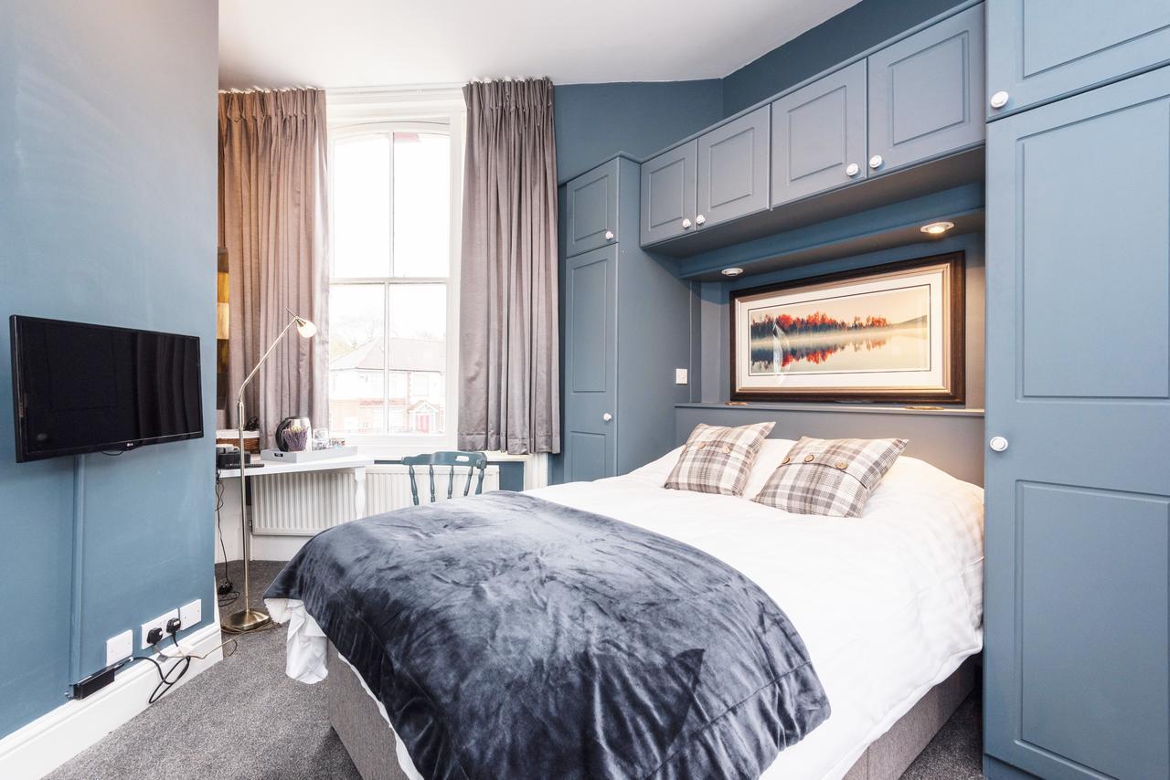 Summerfield Pub & Boutique Rooms Londra Esterno foto