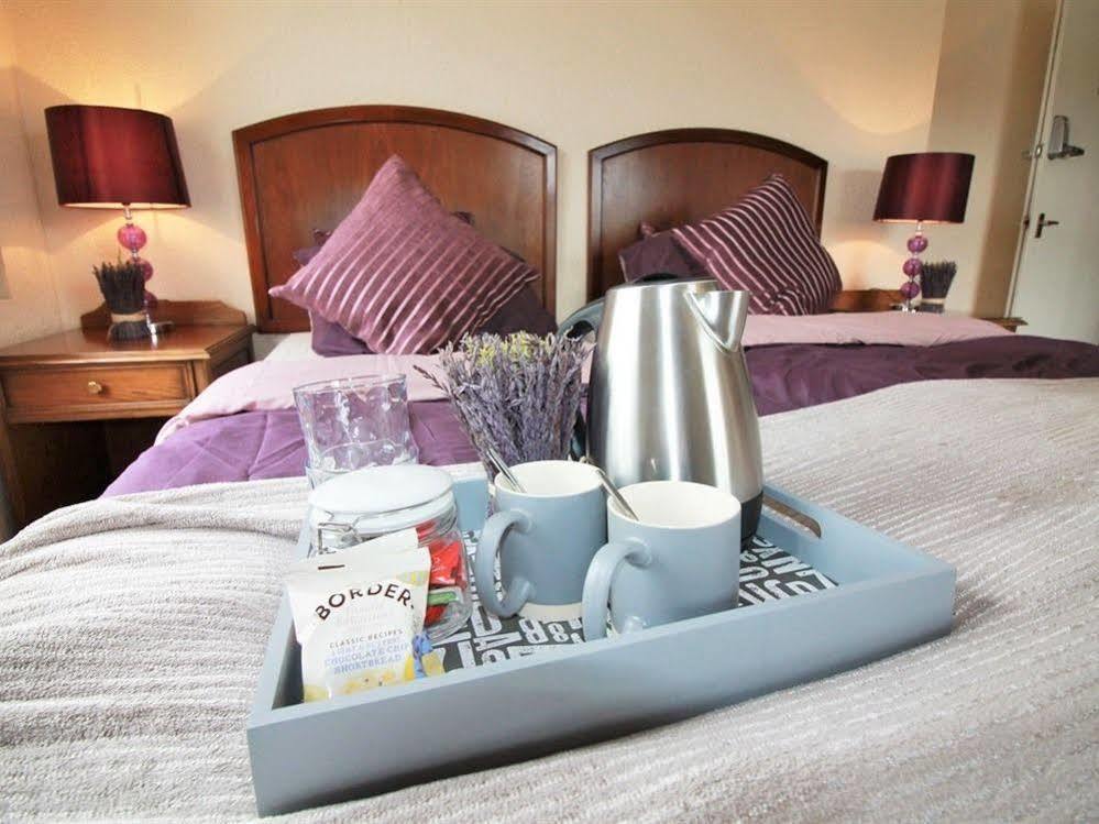 Summerfield Pub & Boutique Rooms Londra Esterno foto