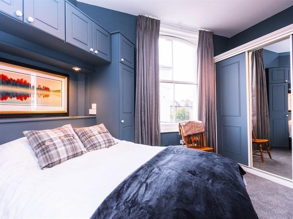 Summerfield Pub & Boutique Rooms Londra Esterno foto